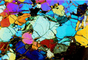 * 圖說：橄欖岩之顯微鏡照片* 智財權：國立自然科學博物館